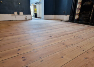 pine-floorboard-floor-sanding--floor-restoration-dulwich